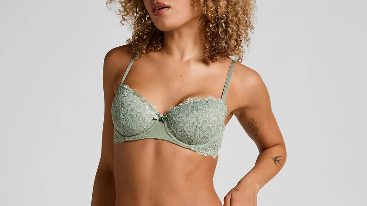 Les modèles de soutien-gorge